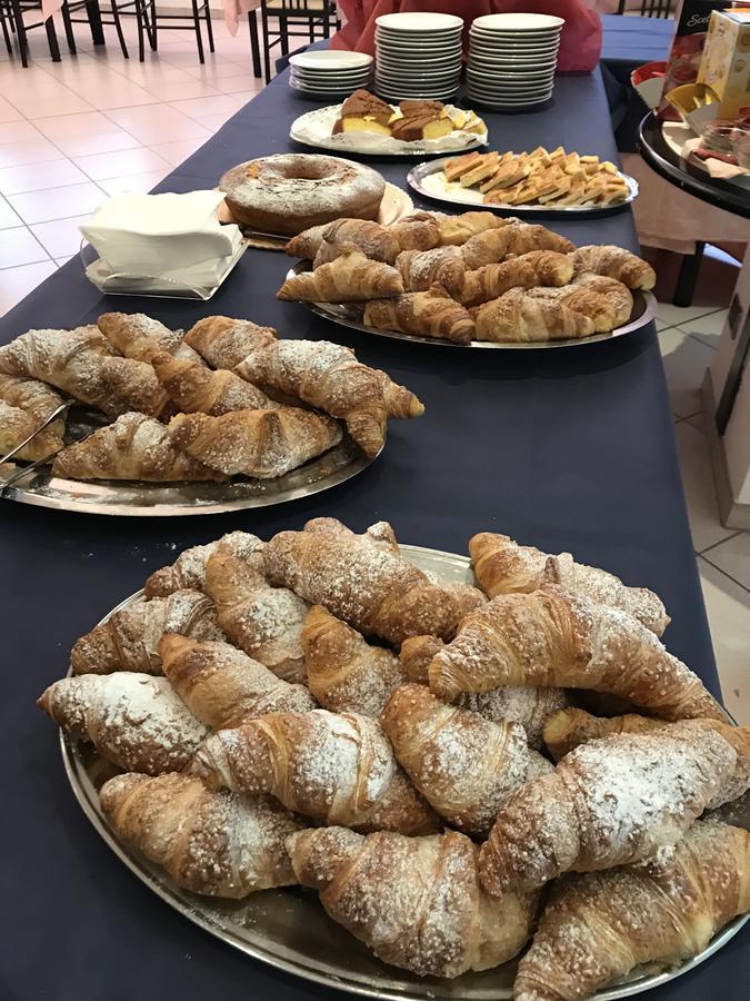 Piediripa Hotel Grassetti מראה חיצוני תמונה