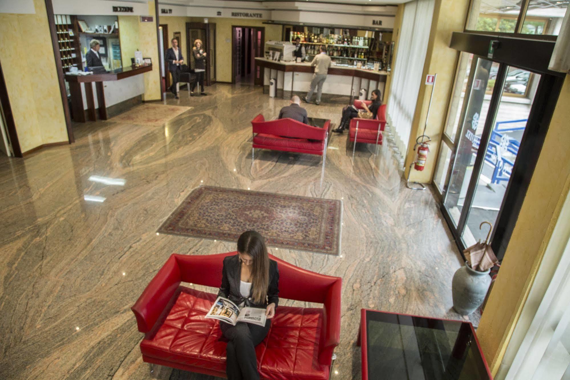 Piediripa Hotel Grassetti מראה חיצוני תמונה